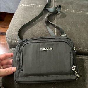 Baggallini cross body convertible to belt bag.